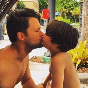 Meet your Posher, Scott